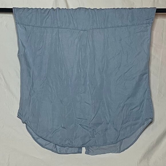 Torrid Chambray Top Cap Sleeves Button Up NWOT Womens Size 4X - Picture 2 of 5